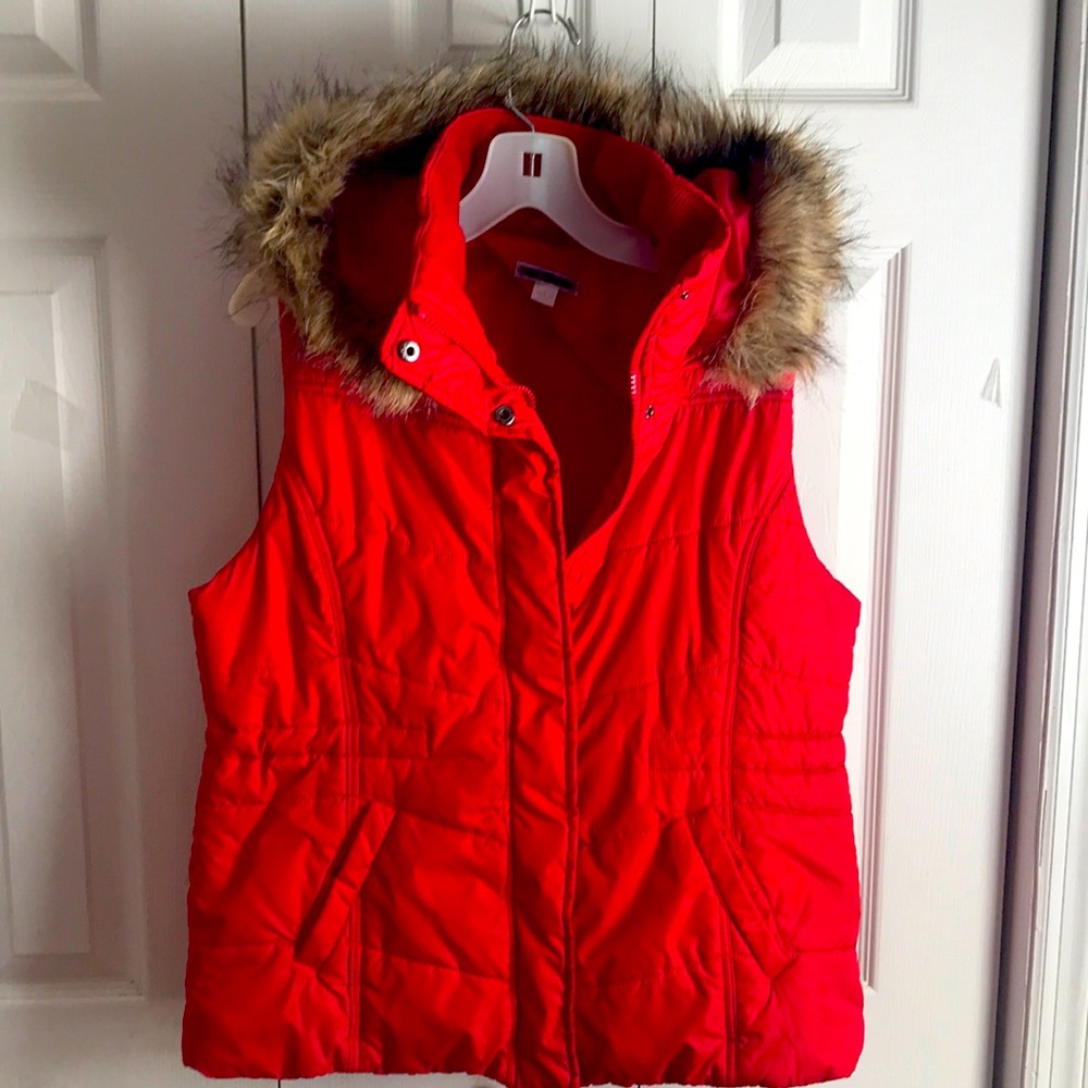 PUFFER VEST 🎈.    Large